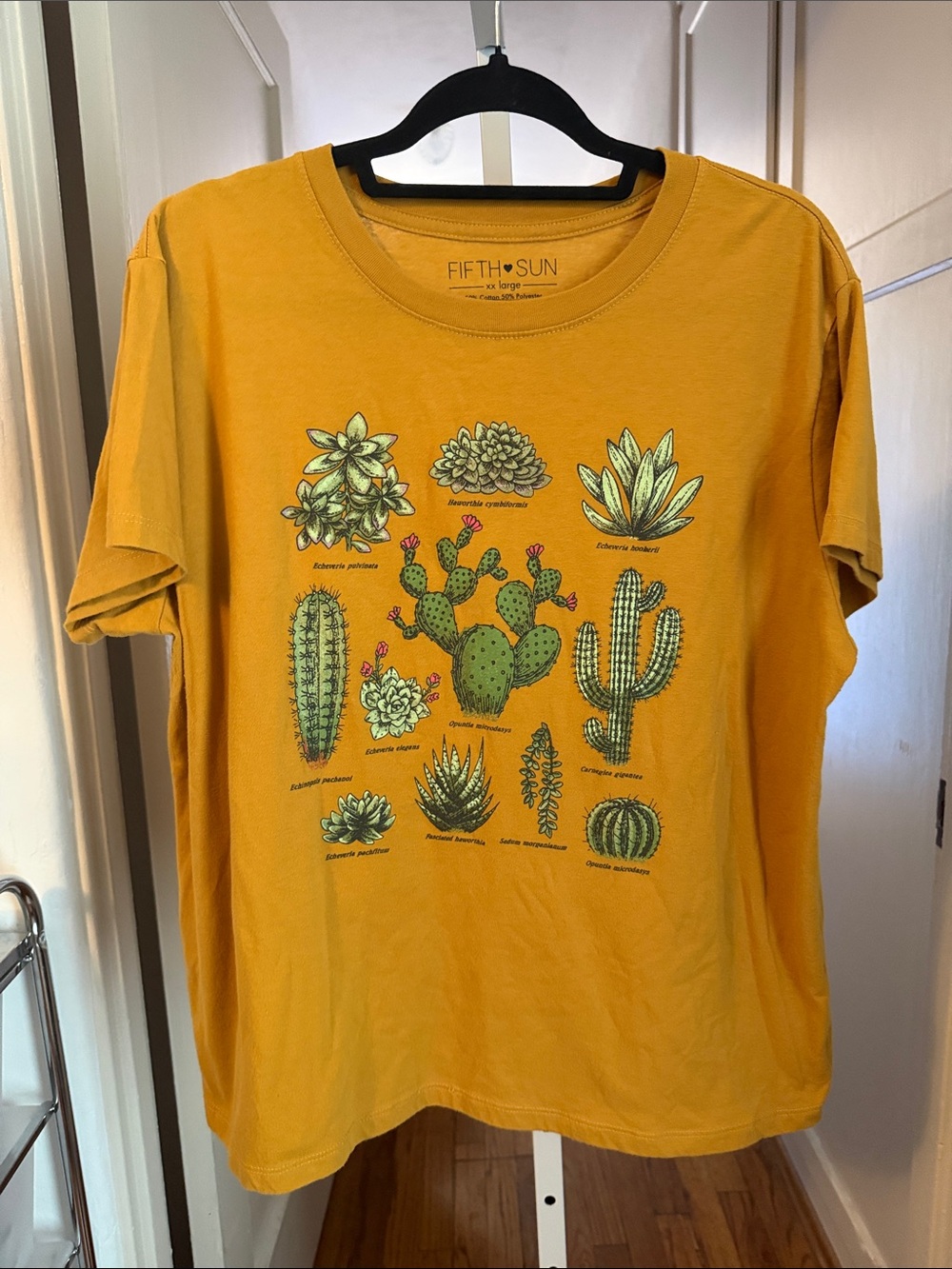 T-shirt with cactus print